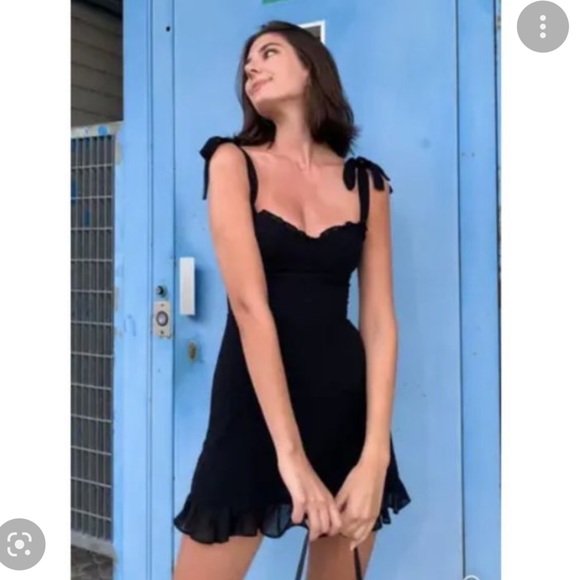 Reformation the Christine Dress - Picture 2 of 6